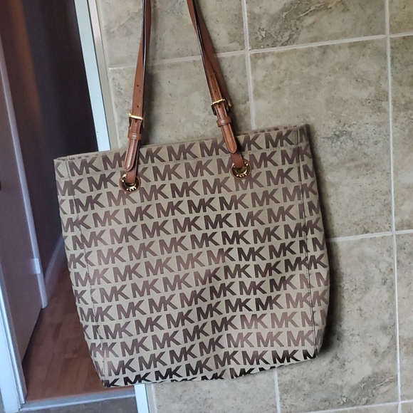 michael kors fabric handbags